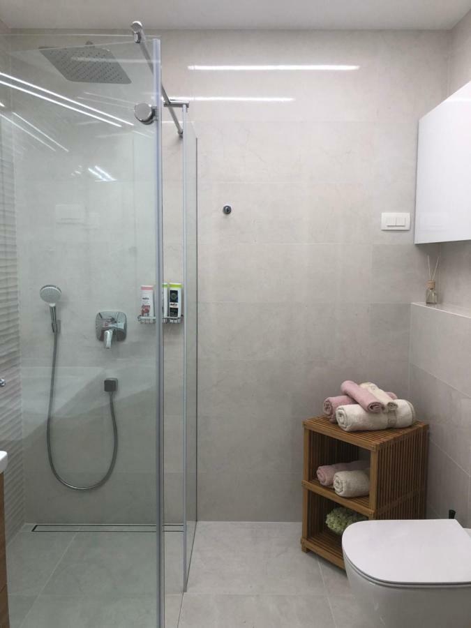 Vila Mojca Apartma Peridot - Center クランスカゴーラ エクステリア 写真